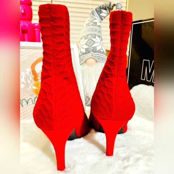 MIA McKinley-A Red Stretch Stilettos NWB sz. 8 - Picture 3 of 7